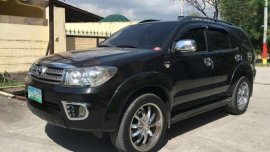 2009 Toyota Fortuner acquired 2010 automatic diesel