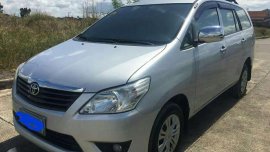 Toyota Innova j 2013 aquired gas 550k. Rush