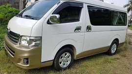 Toyota Hiace super Grandia 2011 Complete documents