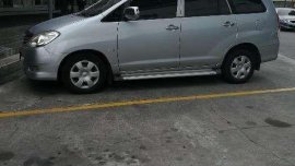 SELLING Toyota Innova J 2010