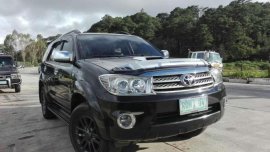 SELLING TOYOTA Fortuner 4x4 2009