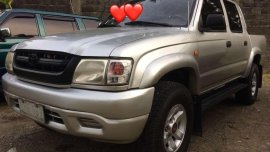 RUSH !!! Toyota Hilux SR-5 limited edition 4x4 2004 model