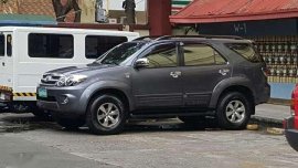 Toyota Fortuner 2005 FOR SALE
