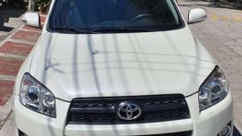 SELLING TOYOTA Rav4 2012 AT