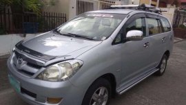 Selling Toyota Innova E 2008 Gas