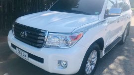 Toyota Landcruiser V8 AT 4x4 local 2011 FOR SALE