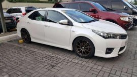 2015 Toyota Corolla Altis 2.0v at 2.0v Top of the Line