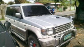 Mitsubishi Pajero diesel 4m40 engine 4x4 matic sale 285k slightly nego.