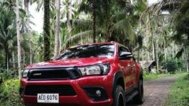 Toyota Hilux 4x4 G AT 2016 model top of the LIFE