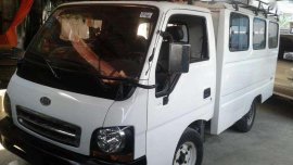 Kia KC-27 Passenger Van 4x2 Panoramic 2003