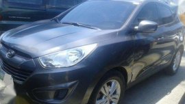Hyundai Tucson gasoline petrol automatic 2011