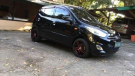 SELLING HYUNDAI i10 1.1 GLS AT 2012