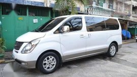 Hyundai Starex gold 2011 model automatic trans