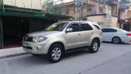 2011 Toyota Fortuner 4x2G Diesel-Automatic