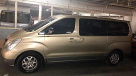 2009 Hyundai Starex 2.5L Gold CRDI Automatic for sale