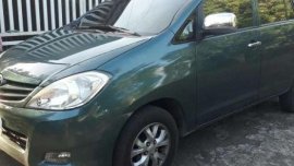Toyota Innova E 2.5 diesel MATIC 2011