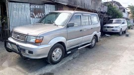 Toyota Revo GL DIESEL. MANUAL DIESEL. 2001 MODEL
