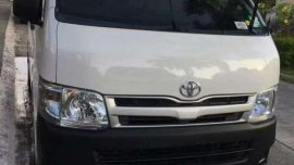 2014 model Toyota HiACE Commuter for sale