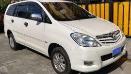 Toyota Innova G Manual VVTi White Pearl 2011 
