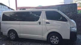 2018 Toyota Hiace 30 Commuter Manual White Intercooler