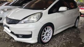 Honda Jazz 15ivtec at engine mags loaded cebu 1st own 2011