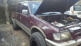 SELLING pick up ISuZu Fuego 2000