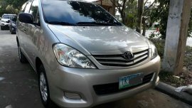 2011 Toyota Innova E 2.0 vvti Gasoline manual trans.