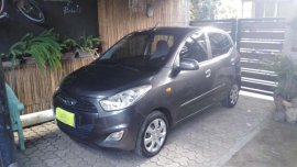 Hyundai i10 AT 2012 model. Rush Sale 239k.