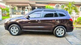 Hyundai Santa Fe Gen 2.5 2011 model Automatic transmission