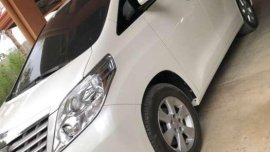 Toyota Alphard 2011 pearl white V6 ​top of the line