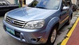 2010 Ford Escape XLT AT 4x4 Top of the line