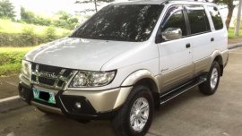 For sale Isuzu Crosswind 9 seater Manual transmission