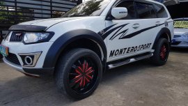 Mitsubishi Montero sport Fully Loaded Manual Diesel 2013