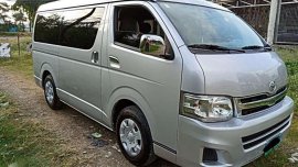 Toyota Hiace GL grandia 2013 FOR SALE