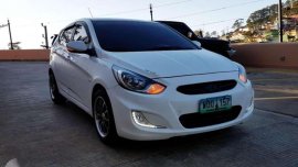 Hyundai Accent 2013 Automatic trans with +/- Top of the line
