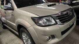 TOYOTA Hilux 2.5 G 4x2 Manual Metallic Gold 2014