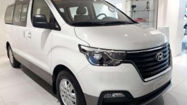 Hyundai Grand Starex 2.5 CRDi VGT GLS (Platinum) Facelift AT 2018