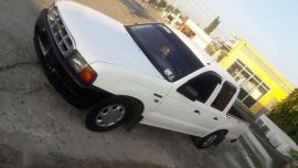 Ford Ranger XL 2000 model Diesel engine