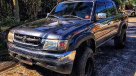 Toyota Hilux 4x4 Pick-up 2003 Model