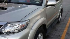 TOYOTA Fortuner V automatic diesel 2013 model