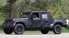 Jeep Wrangler 2019 pick up previewed ahead of 2018 Los Angeles auto show