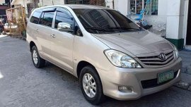 Toyota innova 2010 E for sale