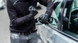 6 essential tips to keep your car safe from thieves this Christmas 
