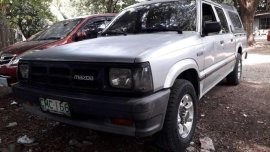 Like new Mazda B2200 for sale