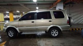 Forsale Isuzu crosswind 2005 xuv manual diesel