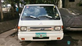 Mitsubishi L300 fb model 2010 deluxe dual aircon