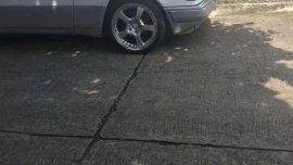 Well-kept Mercedes benz 1990 for sale