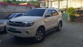 Toyota Fortuner 2005 model Gas Automatic