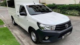 Toyota HILUX FX 4x2 Dual Aircon Diesel MT 2017
