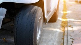 How to survive driving on bald tires?